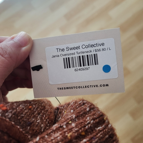 Turtleneck sweater - Picture 3 of 3